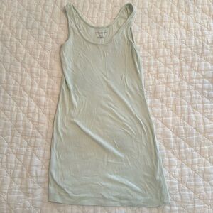 A Pea In the Pod maternity tank top
